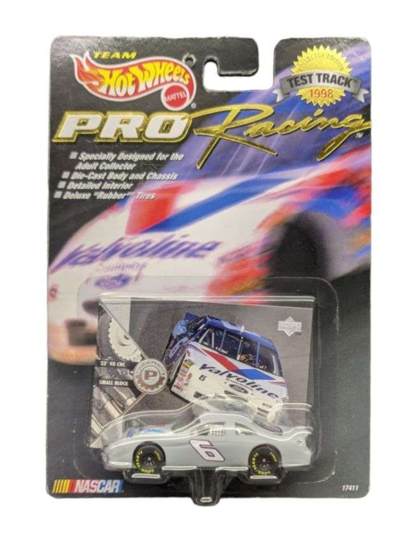 Hot Wheels Pro Racing 1998 Valvoline NASCAR #6 in original packaging