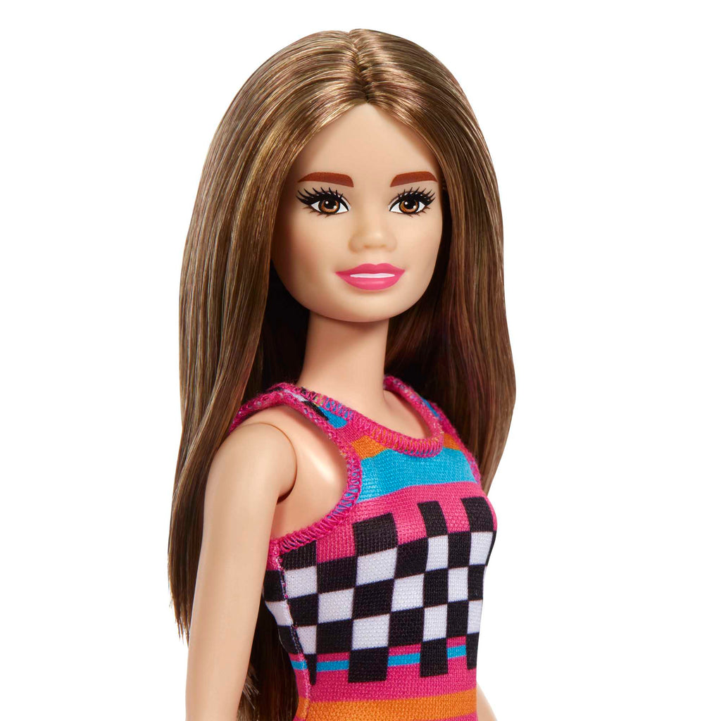 Barbie Doll + Estate — Mattel HGM62, product view 3