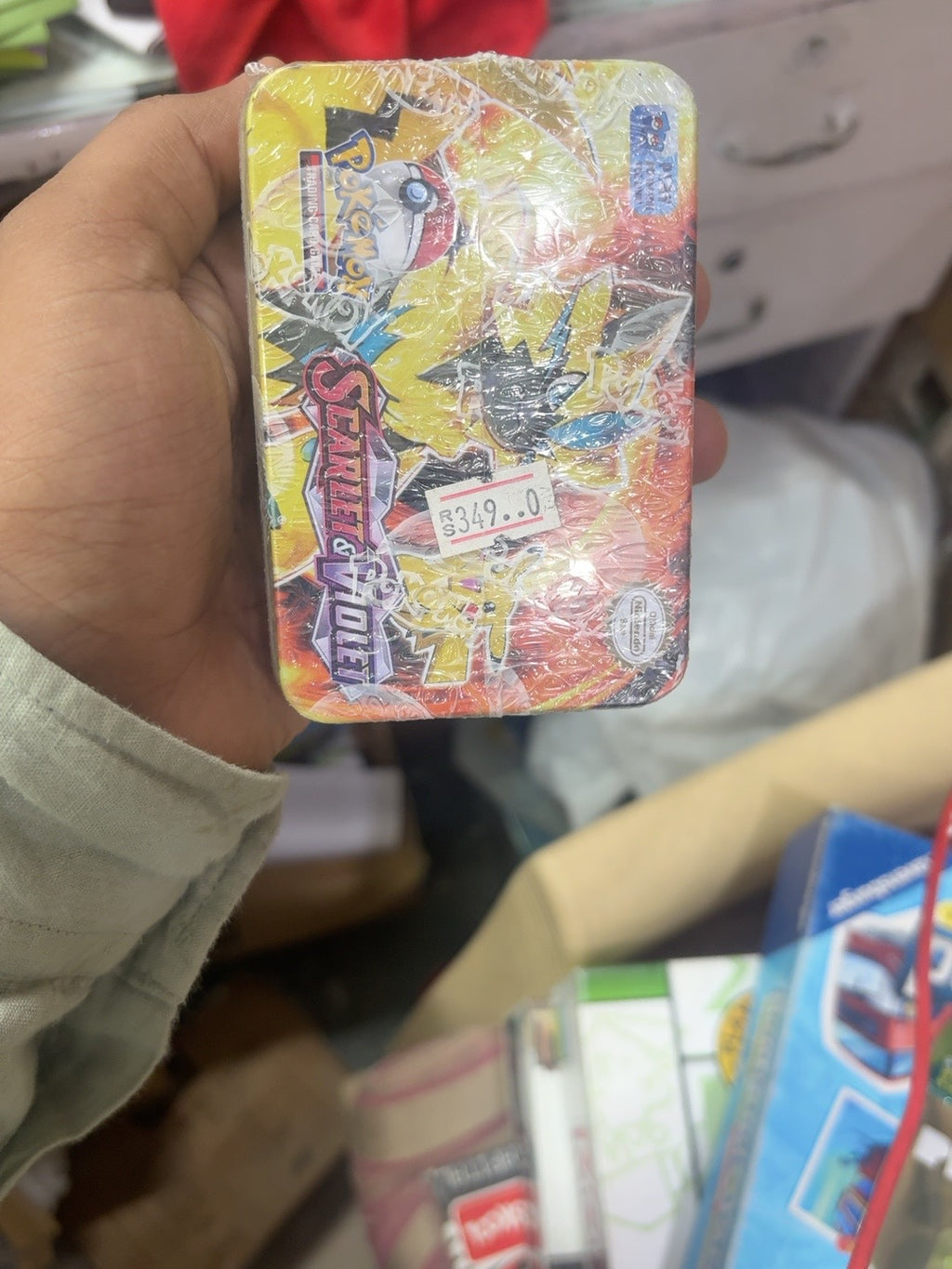 Pokémon Scarlet & Violet Design Card Tin